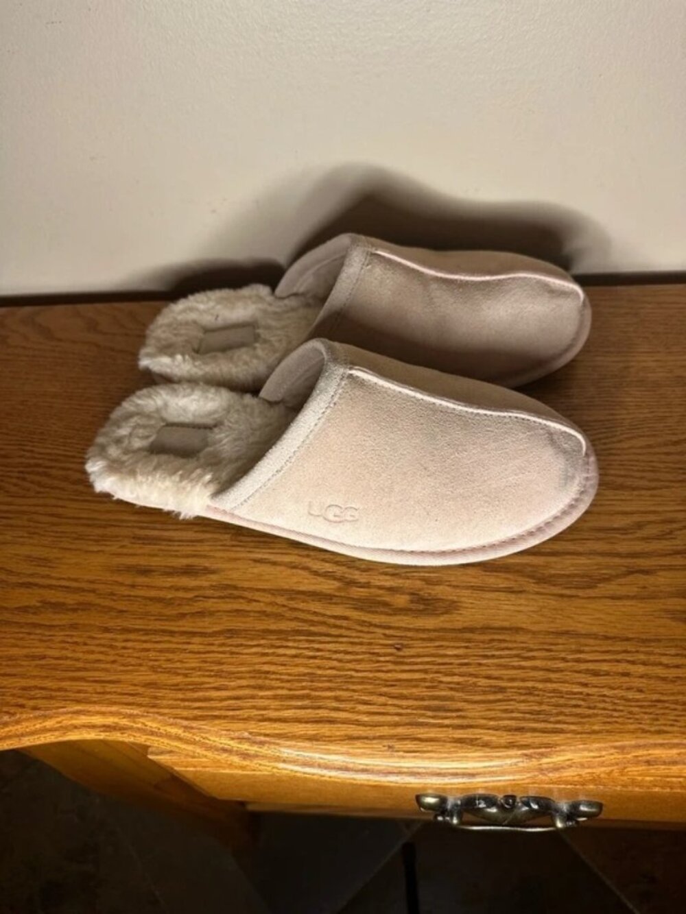 UGG plush pearl scuff suede wool pink size 9 never worn New